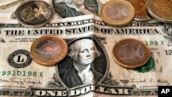 美国家庭财富仍然不到危机前的一半。(资料照片)