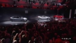 特斯拉巨无霸电池厂开工 特斯拉巨无霸电池厂开工