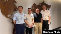 许章润(左一)与人权律师尚宝军(左二」、莫少平(左三)和浦志强在一起 (资料图片)