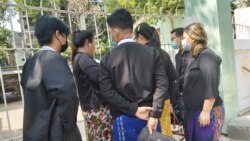 ဆန္ဒပြပြည်သူတွေ လွတ်မြောက်ရေး ကူညီပေးနေတဲ့ သင့်အတွက်ရှေ့နေများ ဆန္ဒပြပြည်သူတွေ လွတ်မြောက်ရေး ကူညီပေးနေတဲ့ သင့်အတွက်ရှေ့နေများ