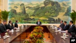 အမေရိကန်နိုင်ငံခြားရေးဝန်ကြီး Anthony Blinken တရုတ်သမ္မတ ရှီကျင့်ပင်နဲ့ ဘေဂျင်းမြို့မှာ တွေ့ဆုံဆွေးနွေး။