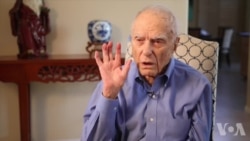 李敦白说:"糊涂蛋,根本不知道。不要说他们,连89年在天安门广场的青年..." 李敦白说:"糊涂蛋,根本不知道。不要说他们,连89年在天安门广场的青年..."