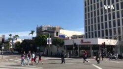 民众洛杉矶加大悼李文亮,望“李医生点亮自由言论” 民众洛杉矶加大悼李文亮,望“李医生点亮自由言论”