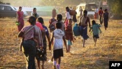 ရခိုင်စစ်ရေး ပဋိပက္ခကြား တိမ်းရှောင်နေရသော စစ်ရှောင် ဒုက္ခသည်များ