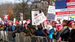 ဝါရှင်တန်ဒီစီနဲ့ နိုင်ငံတဝန်းမြို့ကြီးတွေမှာ အမျိုးသမီးတွေ ချီတက် ဆန္ဒပြ ဝါရှင်တန်ဒီစီနဲ့ နိုင်ငံတဝန်းမြို့ကြီးတွေမှာ အမျိုးသမီးတွေ ချီတက် ဆန္ဒပြ