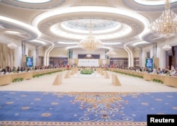 包括美国、印度和中国的代表在沙特阿拉伯吉达出席乌克兰战争和平峰会。(2023年8月6日)