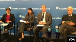 2016年2月9日,华盛顿智库大西洋理事会就台海两岸关系问题举行研讨会。(美国之音钟辰芳拍摄)