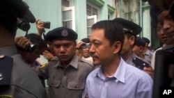 ဖမ်းဆီးခံထားရတဲ့ The Voice အယ်ဒီတာချုပ် ဦးကျော်မင်းဆွေ။