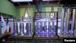 伊朗在“国家和能源日”公开展示新一代离心机(2021年4月10日)