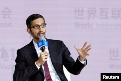 谷歌公司首席执行官皮查伊在中国浙江乌镇举行的世界互联网大会的分组讨论会上讲话(12月3日)