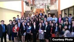 蔡英文主持青年论坛(美国之音之友提供)