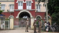 ဖမ်းဆီးခံ ဗကသဒုဥက္ကဋ္ဌ ဝေယံဖြိုးမိုးမိခင်နဲ့ ဆက်သွယ်မေးမြန်းချက် ဖမ်းဆီးခံ ဗကသဒုဥက္ကဋ္ဌ ဝေယံဖြိုးမိုးမိခင်နဲ့ ဆက်သွယ်မေးမြန်းချက်