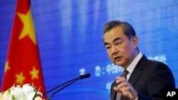 图为中国国务委员兼外长王毅。(2019年5月10日)