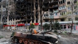 ယူကရိန်းကို ရုရှားကျူးကျော်စစ် ဝေဖန်သူများ ဖမ်းဆီး တရားစွဲခံရ ယူကရိန်းကို ရုရှားကျူးကျော်စစ် ဝေဖန်သူများ ဖမ်းဆီး တရားစွဲခံရ