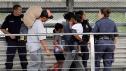 နယ်စပ်ဖြတ် ခိုလှုံခွင့်တောင်းသူတွေအပေါ် အမေရိကန် လူ့အခွင့်အရေးချိုးဖောက် နယ်စပ်ဖြတ် ခိုလှုံခွင့်တောင်းသူတွေအပေါ် အမေရိကန် လူ့အခွင့်အရေးချိုးဖောက်