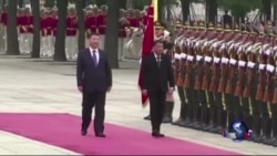 焦点对话:杜特尔特访华,弃美亲中是真是假? 焦点对话:杜特尔特访华,弃美亲中是真是假?