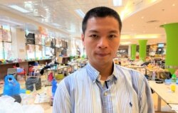 香港浸会大学新闻系高级讲师吕秉权表示,中国当局如何对待12港人案当中,家属委托的律师, 以及整个审讯过程不够公开及透明,他相信都会影响香港人对中国的法治信心打折扣。 (美国之音/汤惠芸)