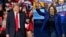 (左)美国前总统、共和党总统候选人唐纳德-特朗普在密歇根州沃伦市马科姆社区学院体育和博览中心举行的竞选集会上登台演讲(2024年11月1日)；(右)美国副总统、民主党总统候选人卡玛拉·哈里斯在内华达州拉斯维加斯克雷格牧场露天剧场举行的竞选集会上登台(2024年10月31日)。
