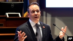 肯塔基州州长马特·贝文在州议会发表讲话(2018年1月16日 资料图片)