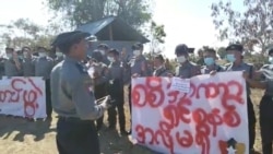 အာဏာသိမ်းမှု ဆန္ဒပြပွဲ ကယားပြည်နယ် ရဲတချို့ပူးပေါင်း အာဏာသိမ်းမှု ဆန္ဒပြပွဲ ကယားပြည်နယ် ရဲတချို့ပူးပေါင်း