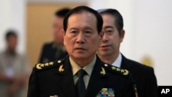 2018年6月18日中国国防部长魏凤和抵达柬埔寨金边的和平宫,准备会见柬埔寨首相洪森。