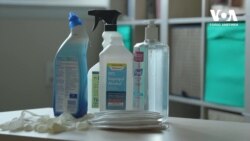 Як волонтери збирають засоби захисту від коронавірусу для місцевих лікарень. Відео