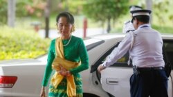 အတိုင်ပင်ခံပုဂ္ဂိုလ် လားရှိုး လူထုတွေ့ဆုံပွဲ ဝေဖန်ခံရ အတိုင်ပင်ခံပုဂ္ဂိုလ် လားရှိုး လူထုတွေ့ဆုံပွဲ ဝေဖန်ခံရ