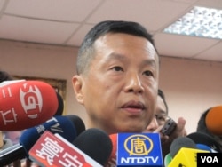 台湾国防部发言人陈中吉少将(美国之音张永泰拍摄)