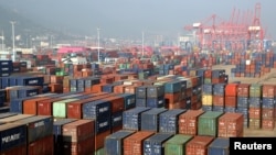 中国江苏省连云港码头的集装箱。(2019年6月10日)