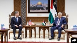 "Припинення вогню зараз залишить ХАМАС закріпленим на місці, дасть йому можливість перегрупуватися та повторити те, що він зробив 7 жовтня", - сказав Блінкен. Фото: Jonathan Ernst/AP