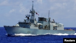 加拿大海军护卫舰“里贾纳”号(HMCS Regina)(资料照 路透社)