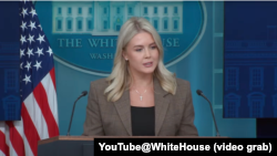 2025年9月22日,白宫新闻秘书卡罗琳·莱维特在新闻发布会上。