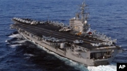 行驶在太平洋的美国海军“里根号”核动力航空母舰。(资料照)