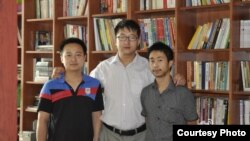 Beijing Lawyer Zhang Kai, Wu Liangjie (L) and Deng Jiyuan (R)