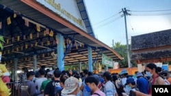 Myanmar migrants in Maesod receiving Covid 19 vaccination