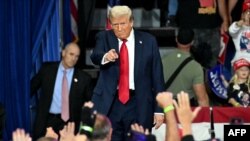 Cựu Tổng thống Hoa Kỳ, ứng cử viên tổng thống đảng Cộng hòa Donald Trump phát biểu tại một cuộc vận động tranh cử ở Reading, Pennsylvania, vào ngày 9/10/2024.