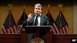 Конгресмен-демократ Майк Квіґлі під час виступу. Фото: Mandel Ngan/via AP