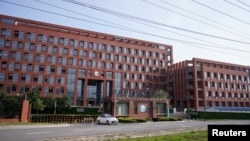 武汉病毒研究所的大门(2020年5月15日摄)