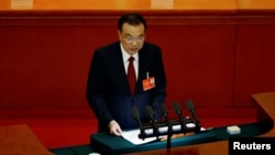 中国总理李克强在3月5日召开的第十三届全国人大五次会议上做政府工作报告。