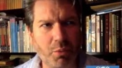 美国洛杉矶大学教授白睿文(Michael Berry)