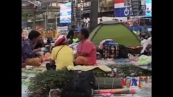 泰国反对派抗议持续,街头小贩大赚一笔 泰国反对派抗议持续,街头小贩大赚一笔