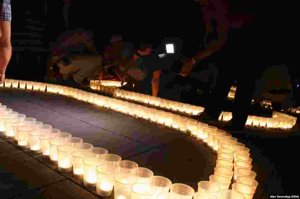 "Іскра єдності від Вашингтона до України"