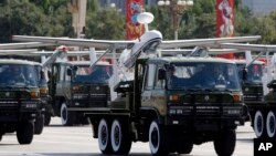 တရုတ်စစ်ရေးပြအခမ်းအနားမှာ Drone တွေ တင်ဆောင်ပြသ။