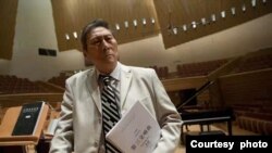 王西麟在排练场地(摄于2018年,王西麟提供照片)