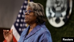 Посолка США в ООН Лінда Томас-Грінфілд: «Ця війна також мала руйнівний вплив на вразливі групи населення в країнах, розташованих далеко від України». На архівному фото дипломатка виступає під час прес-конференції в посольстві США у Бразиліа, Бразилія, 4 травня 2023 року.