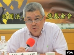 台湾文化大学政治系教授杨泰顺(美国之音张永泰拍摄)