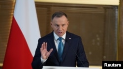 Президент Польщі Анджей Дуда під час прес-конференції у Литві, 25 листопада. REUTERS/Janis Laizans