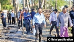 ဒုသမ္မတ ဦးမြင့်ဆွေ ဦးဆောင်တဲ့ မောင်တော ဒေသစုံစမ်းရေး ကော်မရှင် အဖွဲ့လေ့လာစဉ် (၁၃ ဒီဇင်ဘာလ ၂၀၁၆)