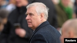 英国安德鲁王子的一名中国商业伙伴被控是间谍。安德鲁王子曾担任英国投资特使,2019年辞去该职务。(路透社:2023年12月25日)