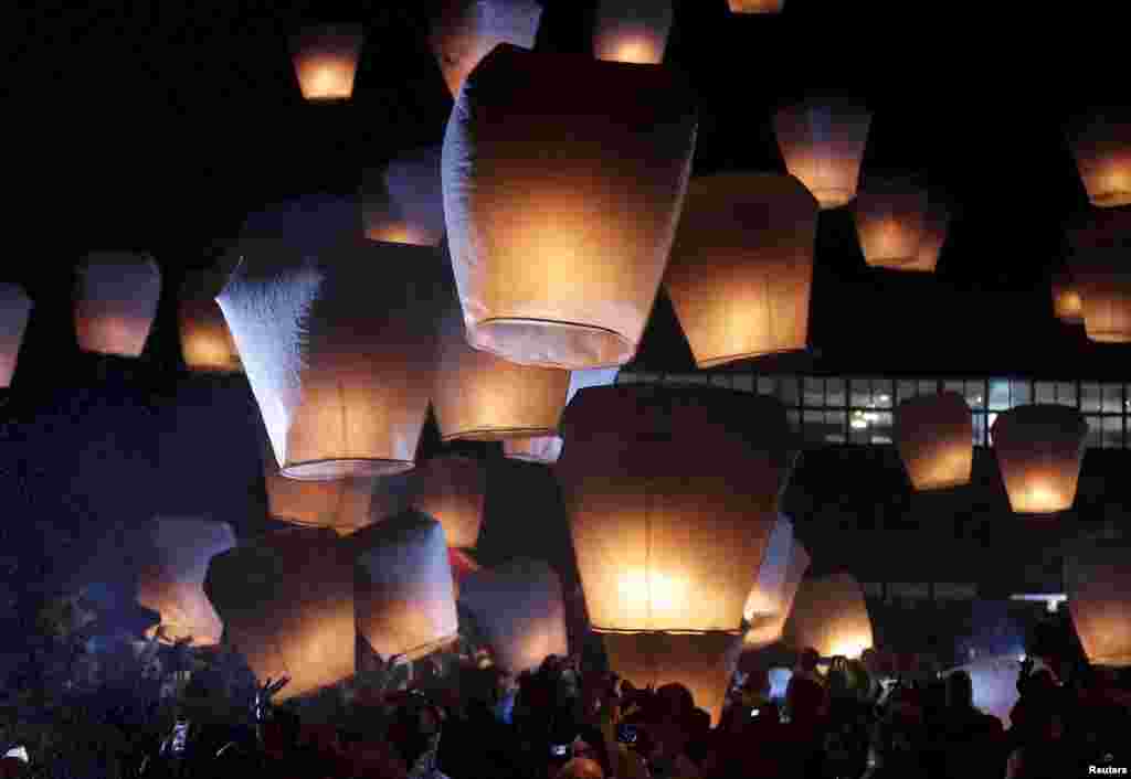 台北人放天灯（2014年2月）